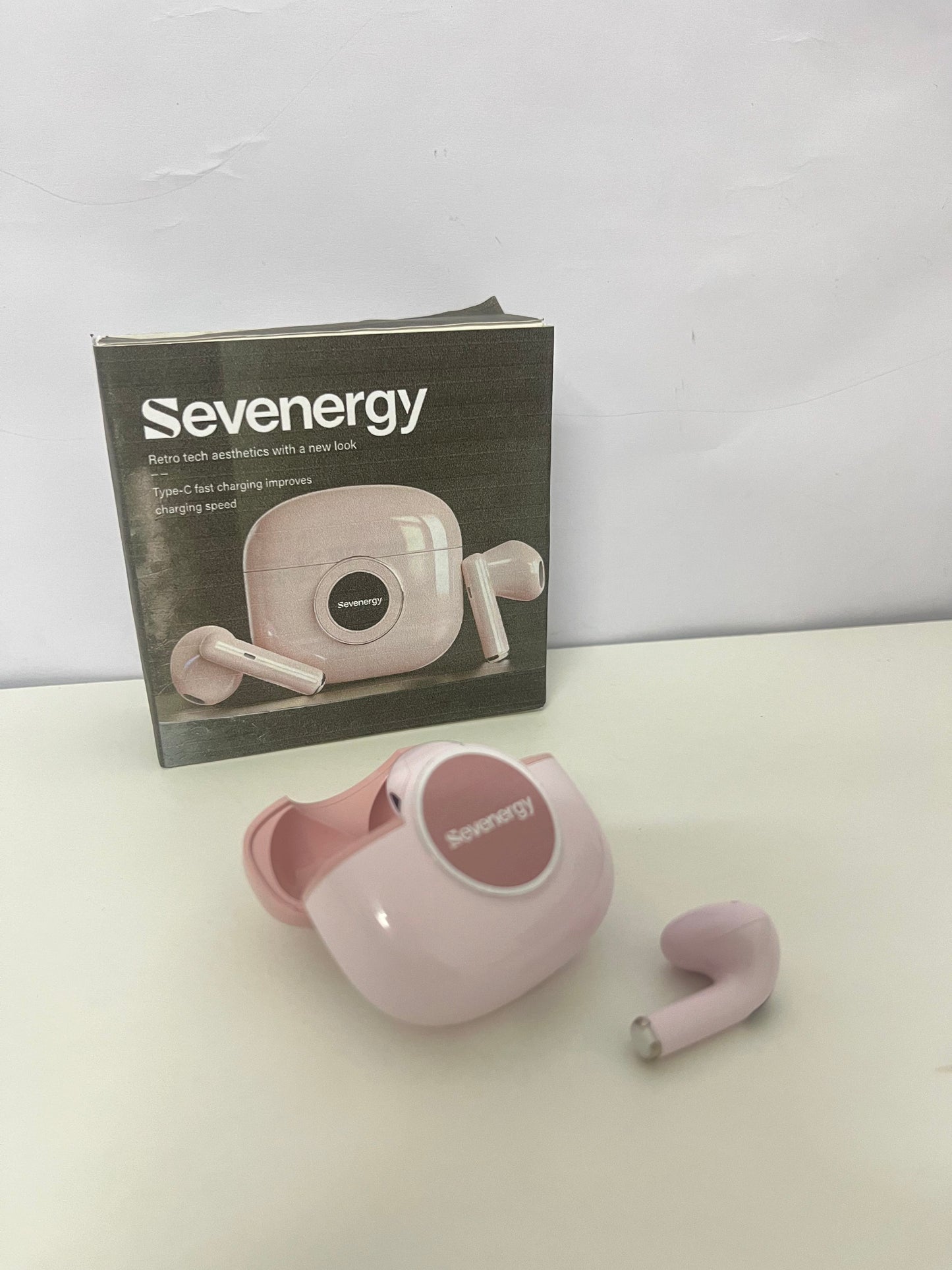 【Sevenergy Earphones】—— Retro-Styled Wireless Audio Companion