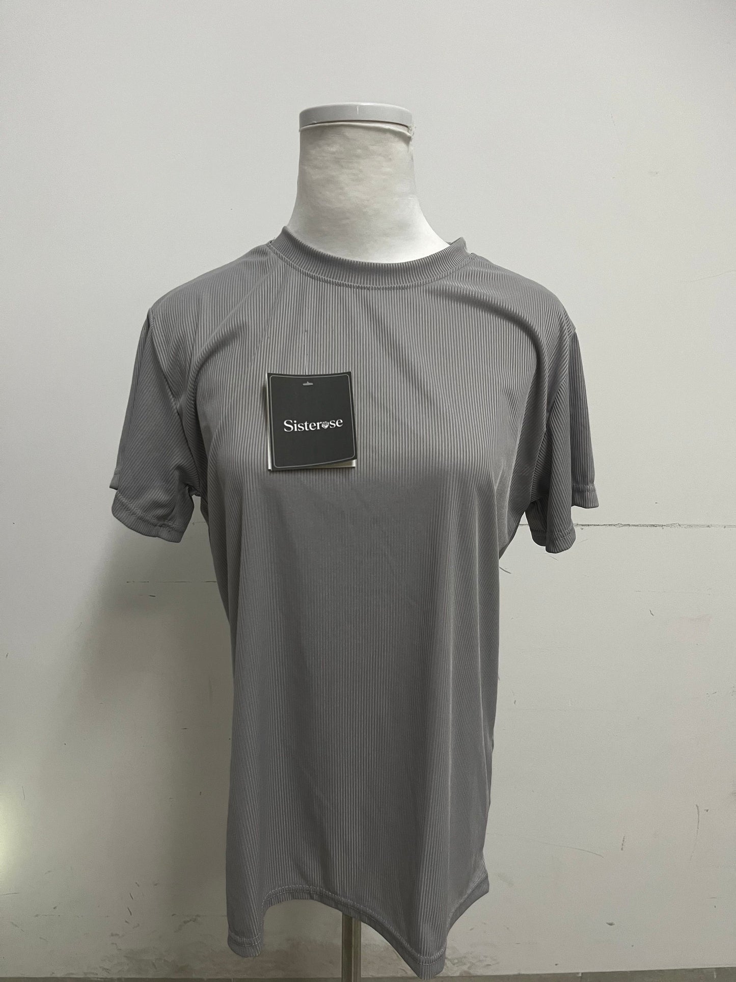 Sisterose T-Shirt - Gray Ribbed for Casual Modern Style