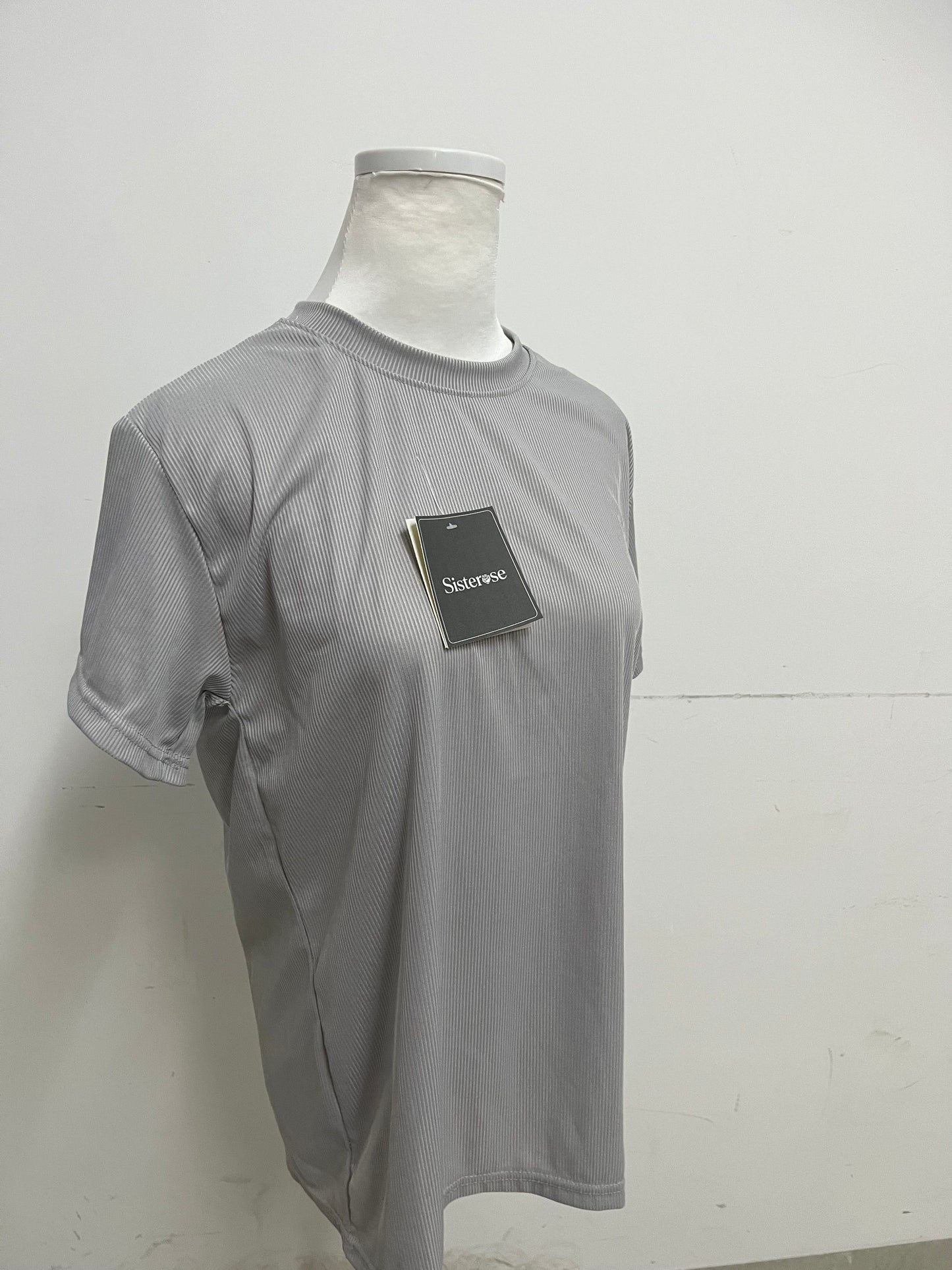 Sisterose T-Shirt - Gray Ribbed for Casual Modern Style