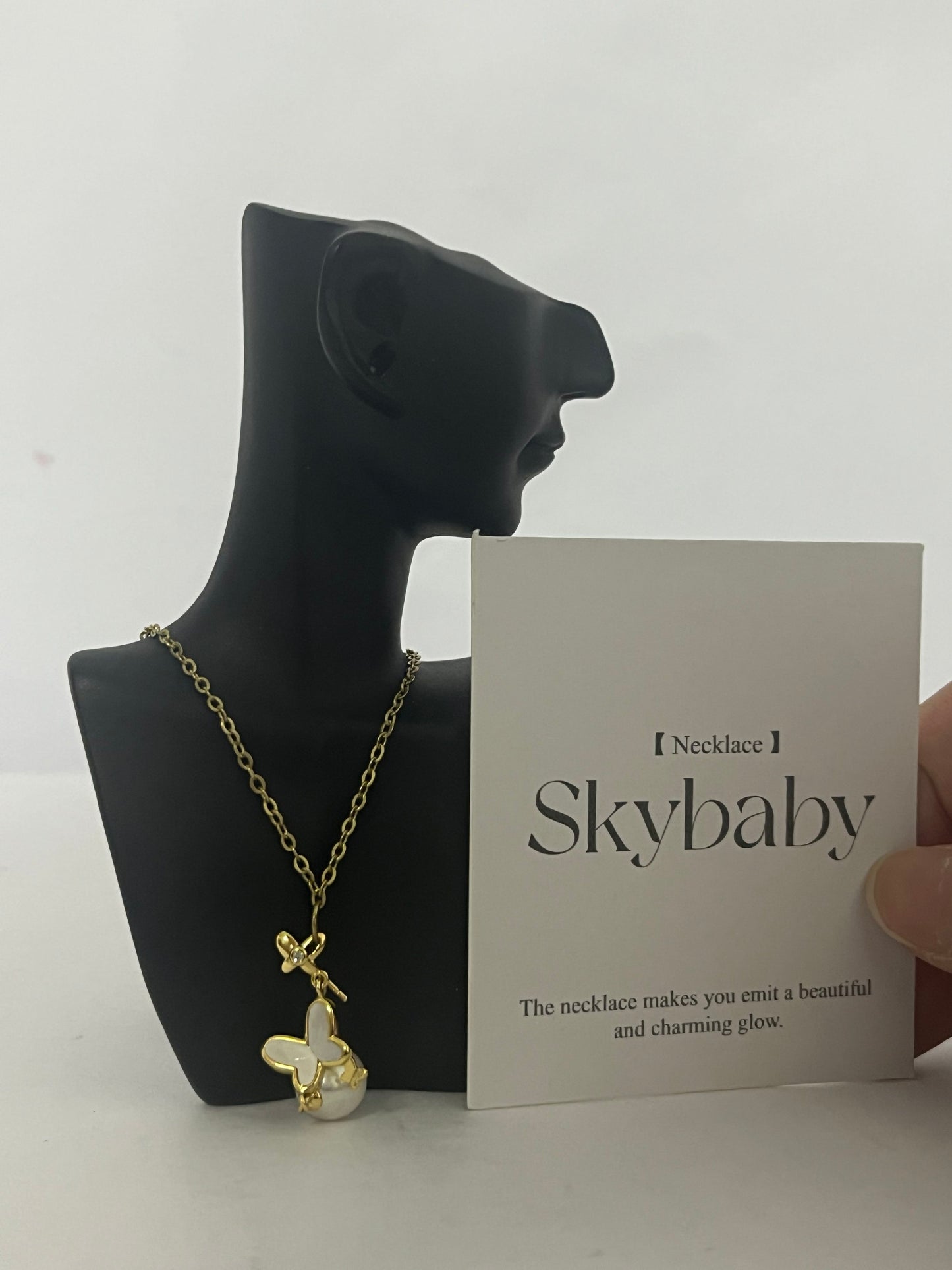 Skybaby Exquisite Cat's Eye Stone Butterfly Pearl Pendant Necklace, Plated Fashionable and Versatile Necklace for Women