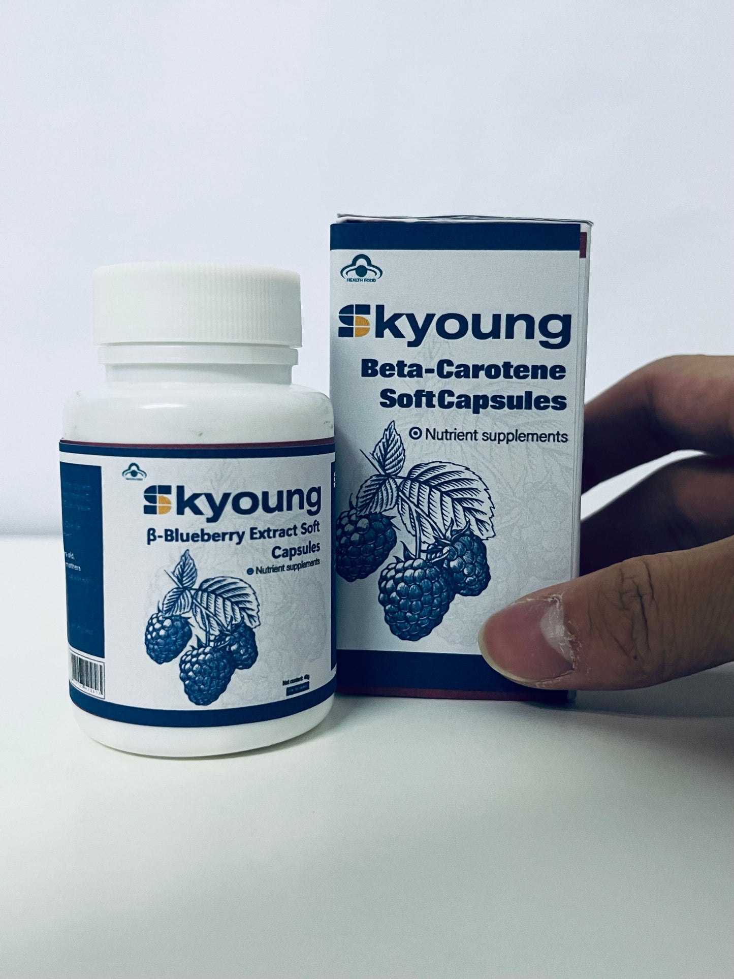 Skyoung Beta-Carotene Soft Capsules & β-Blueberry Extract Soft Capsules Nutrient Supplements Combination