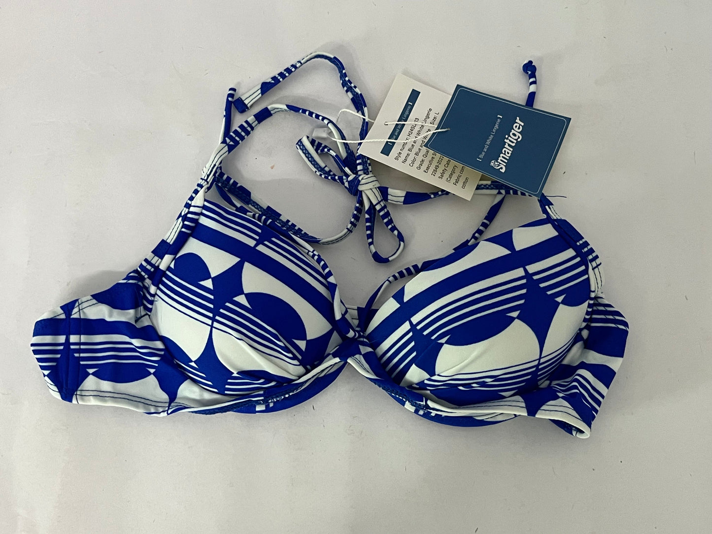 Smartiger Bras Blue and White Geometric Print Bikini Top: A Dual Interpretation of Swimwear Fashion and Comfort