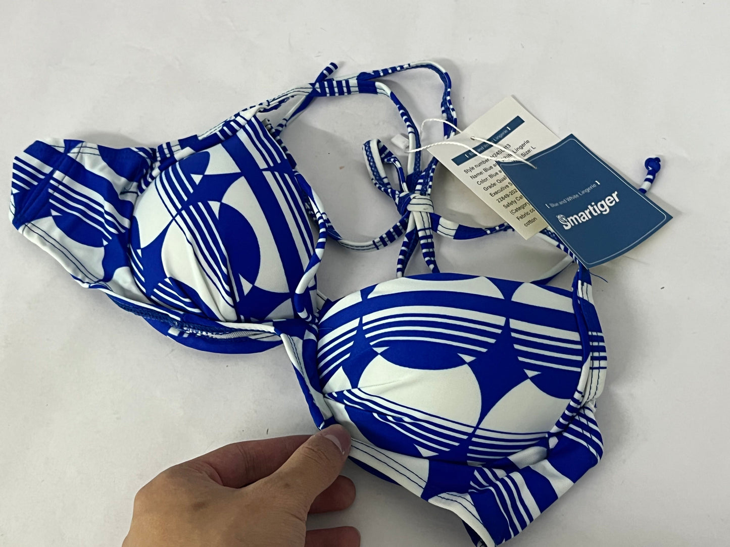 Smartiger Bras Blue and White Geometric Print Bikini Top: A Dual Interpretation of Swimwear Fashion and Comfort