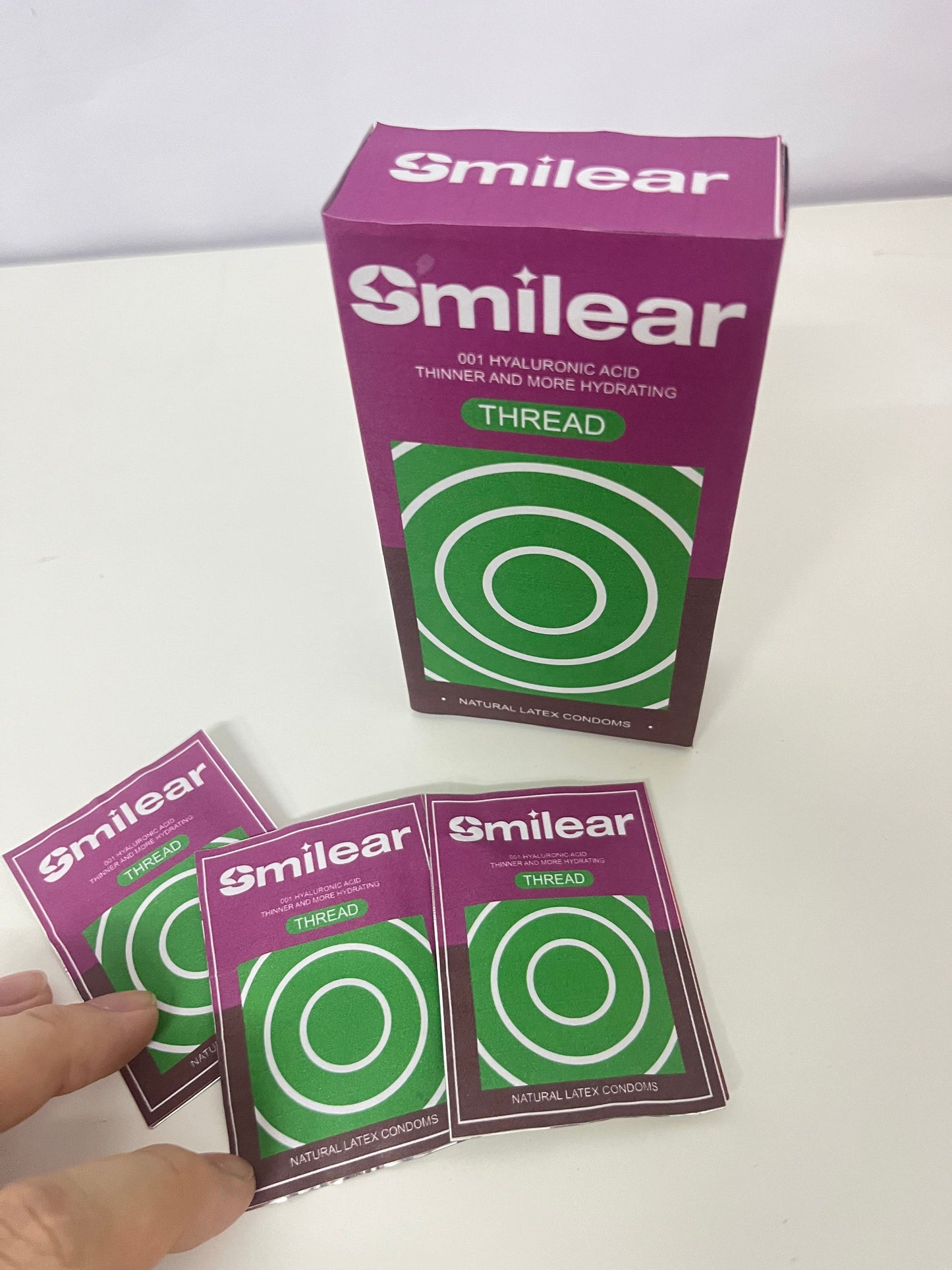 Smilear 001 Hyaluronic Acid Ultra-Thin Condoms Hydrating & Fitting Safe & Comfortable A Reliable Guardian for Intimate Moments