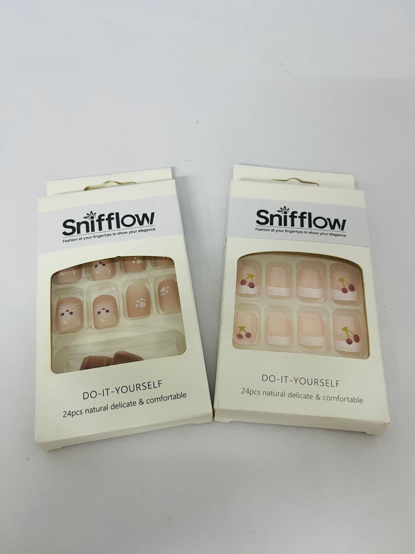 Snifflow Short Press on Nails, Artificial Acrylic Fake Nails for Women, 24 PCS Full Cover Reusable False Nails Kits