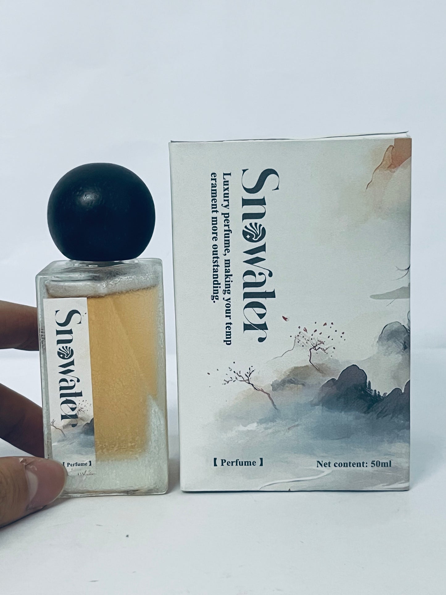 Snowater Eau de Parfum - 50ml Oriental-Inspired Fragrance, Artistic Frosted Glass Bottle, Long-Lasting Scent