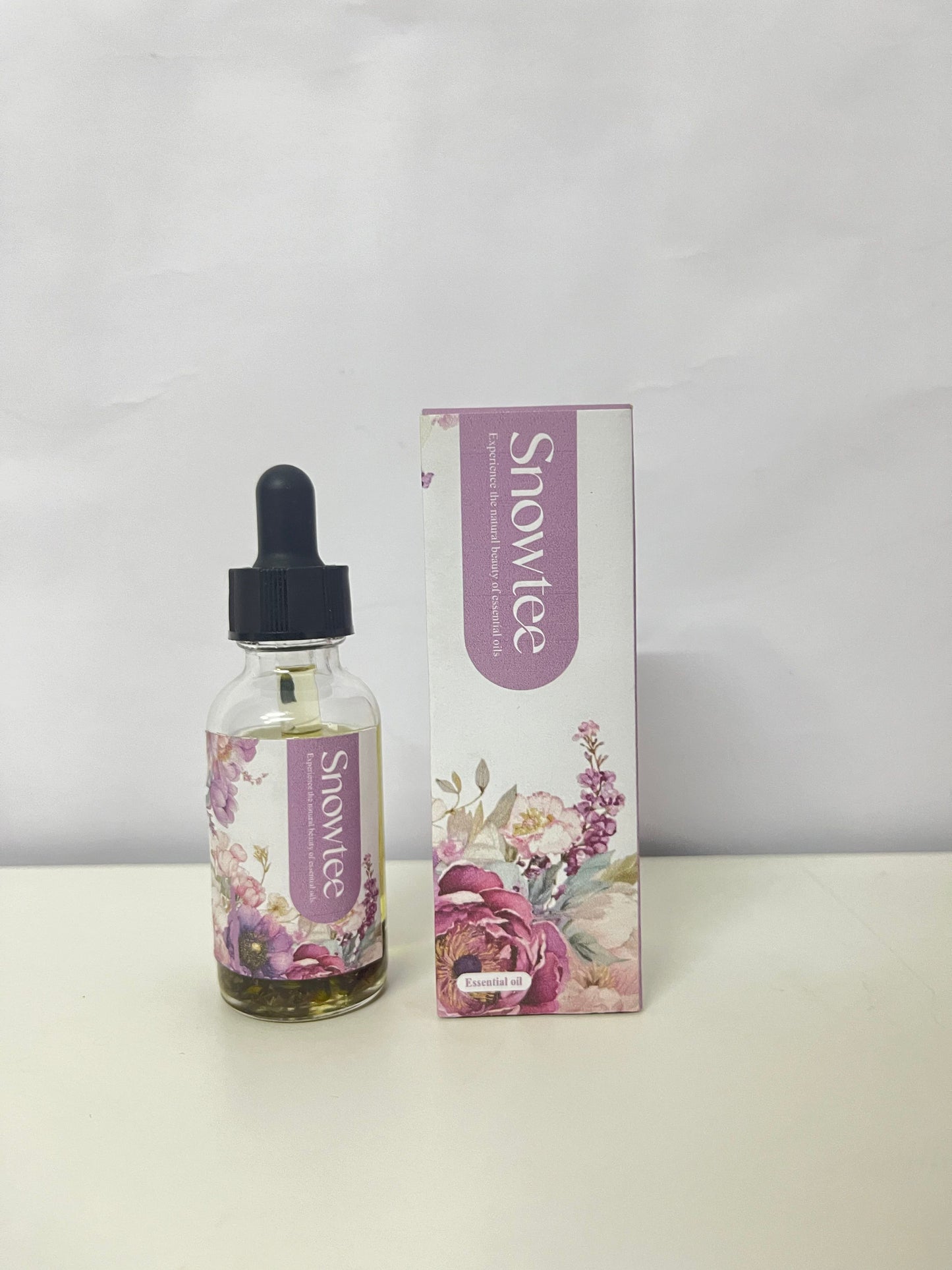 Snowtee Essential Oil – Encounter Plant Essence, Embark on a Natural Healing Feast for the Senses and Mind