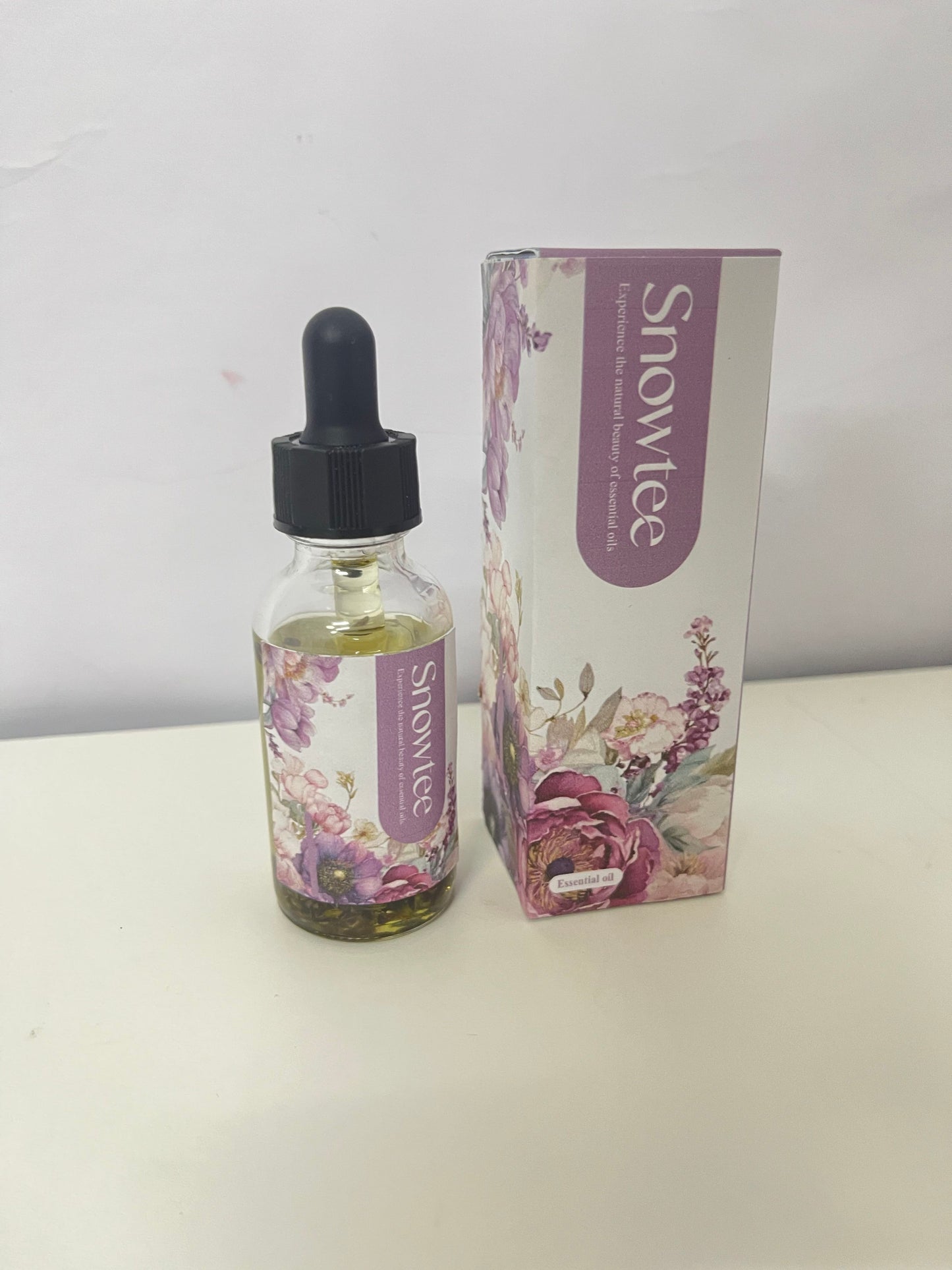 Snowtee Essential Oil – Encounter Plant Essence, Embark on a Natural Healing Feast for the Senses and Mind