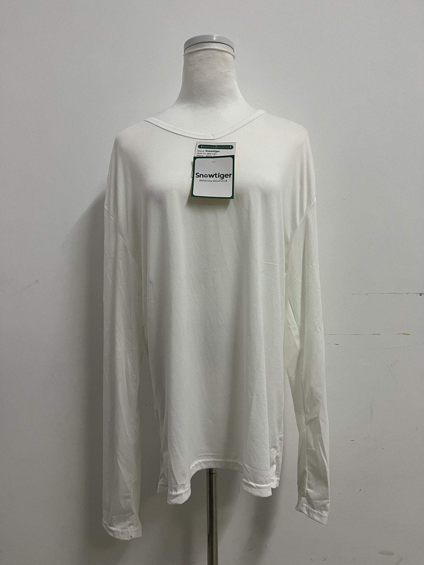 Snowtiger  Tops as clothing- White Oversized Long-Sleeve V-Neck Shirt