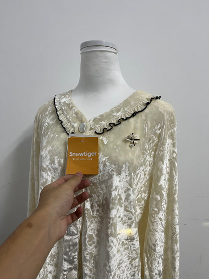 Snowtiger Sleepwear - Light Yellow Velvet Ruffle Collar Nightgown
