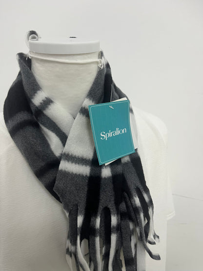 【Spiralion Scarfs】——Spiralion Black & White Plaid Fringe Scarf - Your Cozy Statement Piece for Fall & Winter