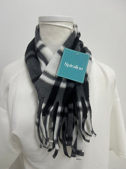 【Spiralion Scarfs】——Spiralion Black & White Plaid Fringe Scarf - Your Cozy Statement Piece for Fall & Winter