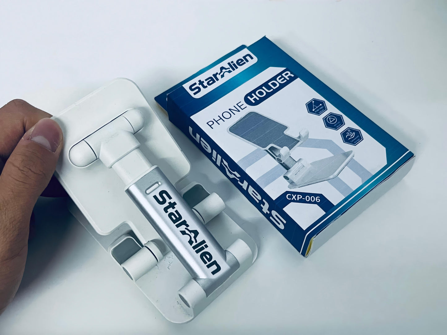 【StarAlien Smartphone Mount (CXP-006)】—— Practical Holder for Hands-Free Use