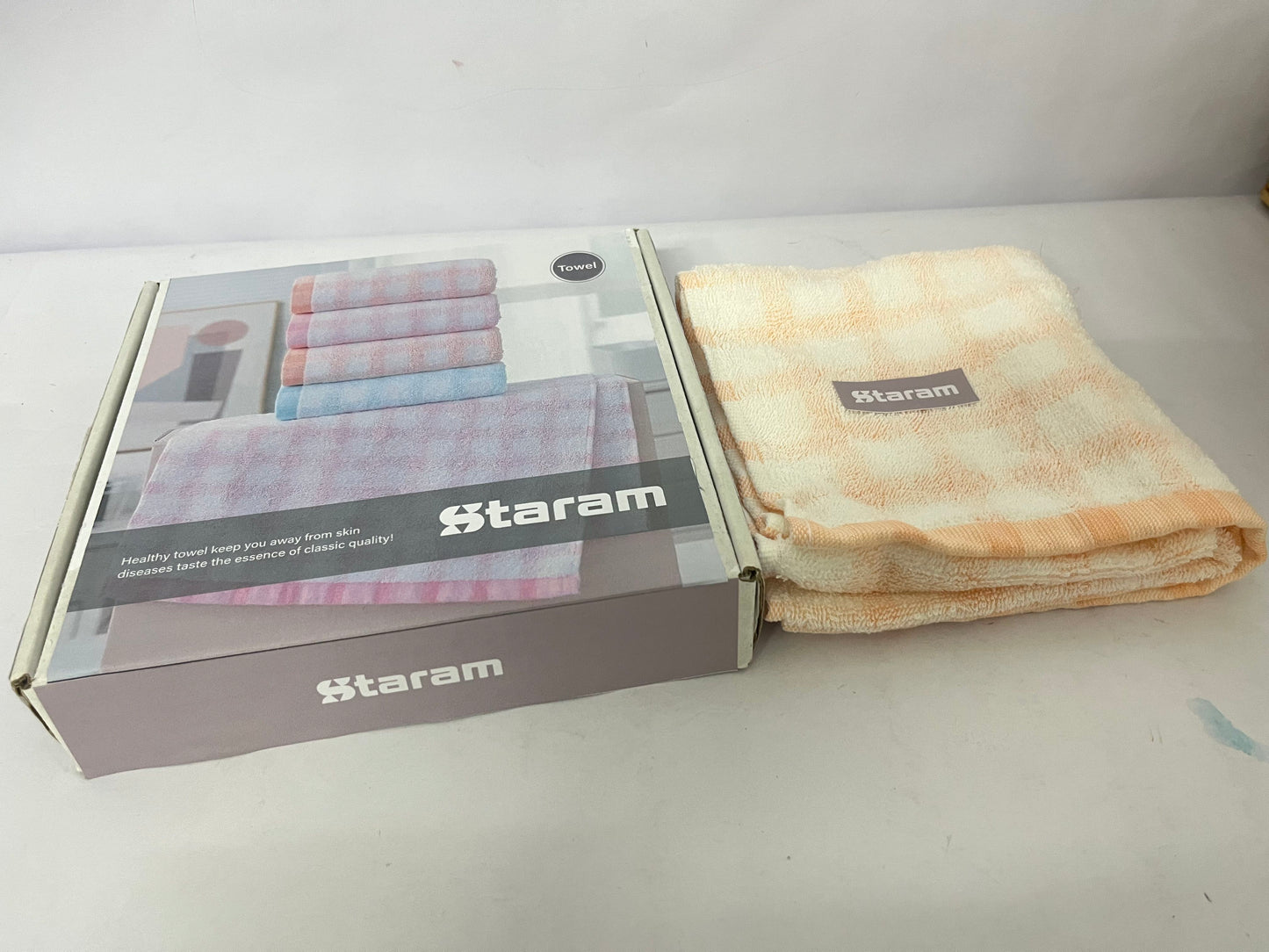 Staram Healthy Plaid Towel Gift Set, Skin-Friendly Absorbent Multi-Color Towels for Face & Hand, Ideal for Home Use & Gifting