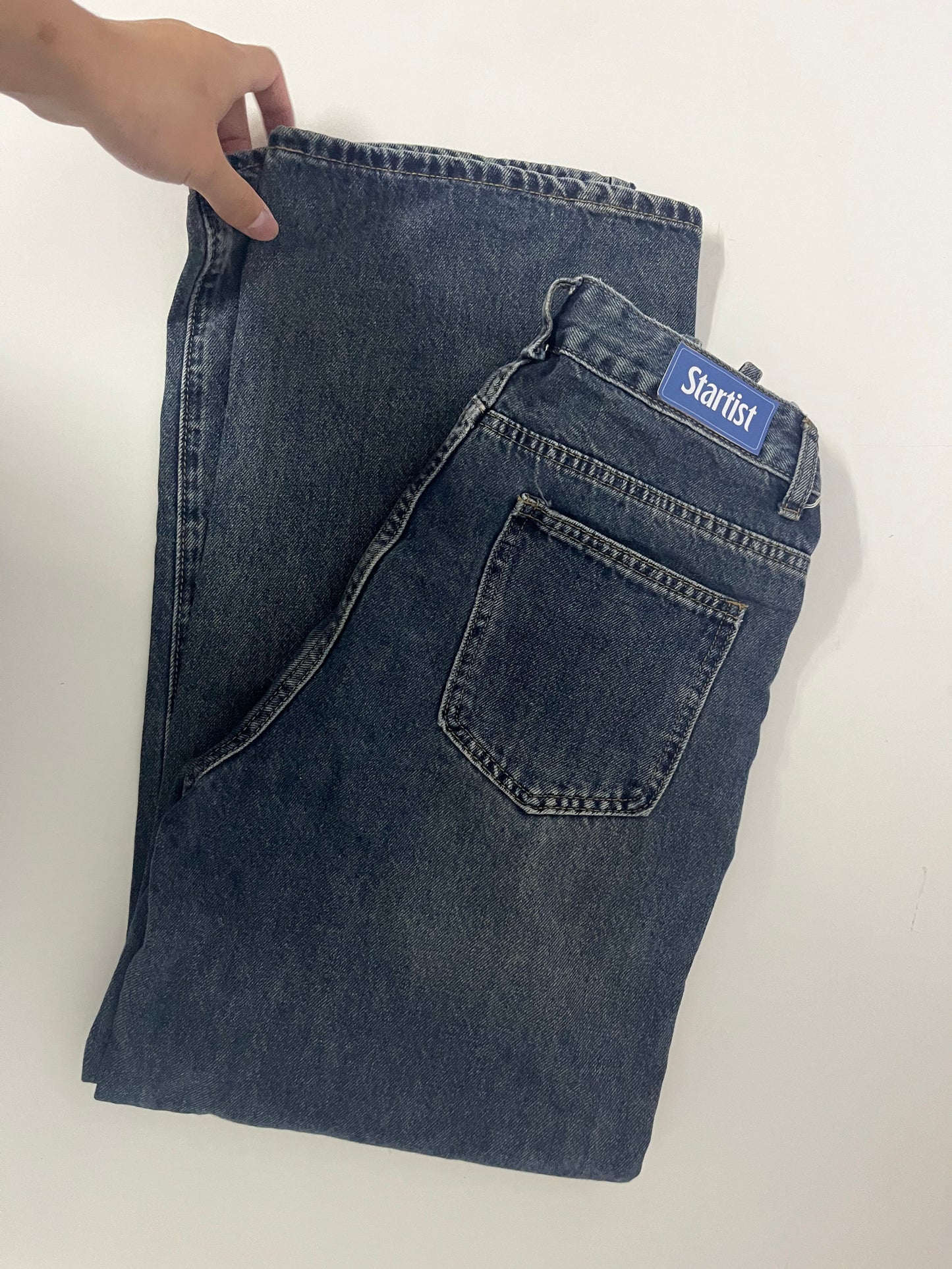 Startist Vintage Washed High-Waisted Straight-Leg Jeans - Create a Casual and Uninhibited Fashion Style