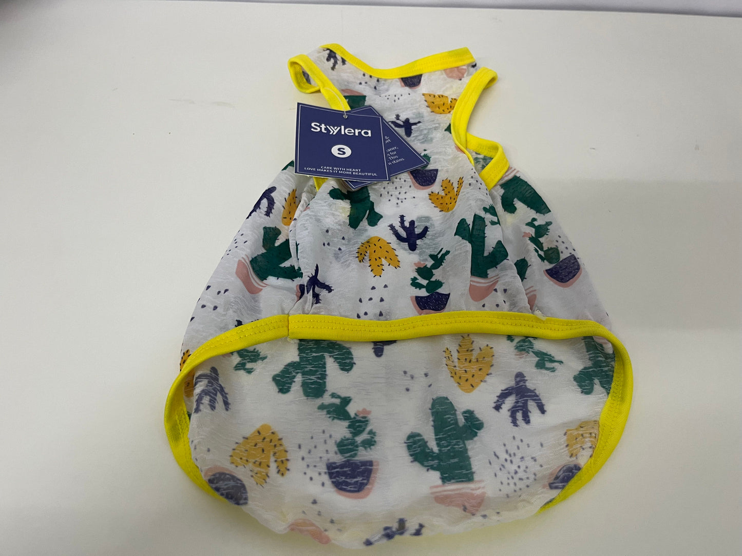 【Stylera Cactus Print Pet Vest】—— Fashionable & Comfortable Choice for Your Pet