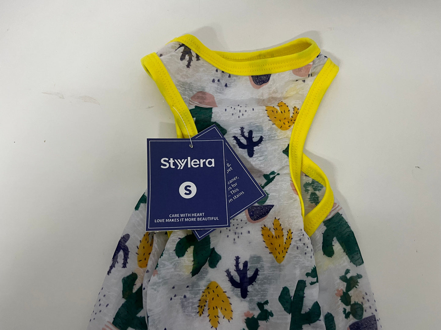 【Stylera Cactus Print Pet Vest】—— Fashionable & Comfortable Choice for Your Pet