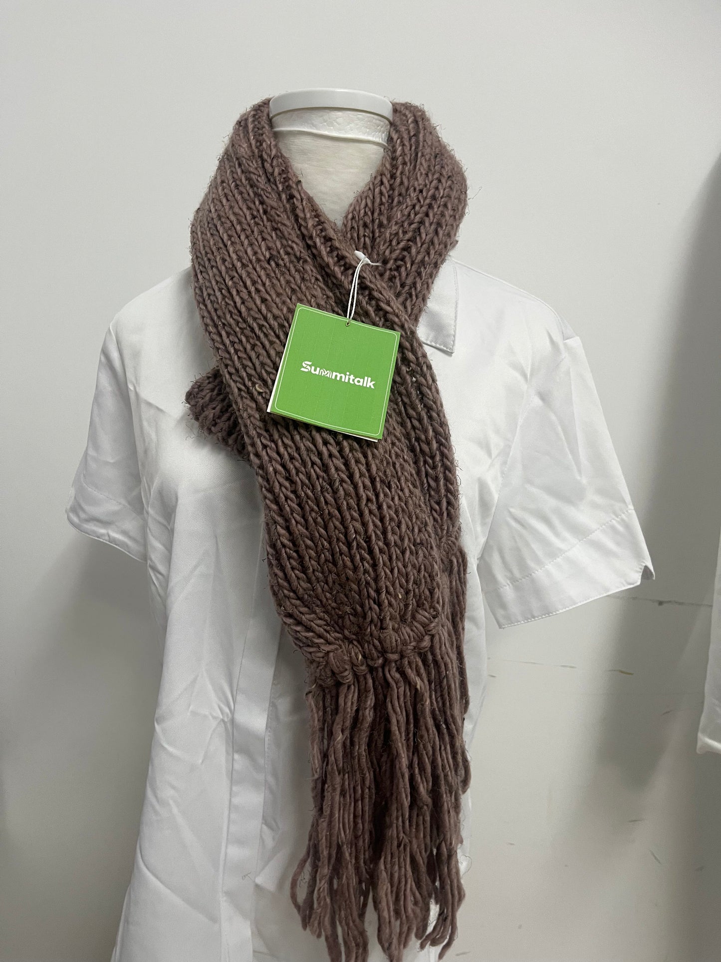 【Summitalk Chunky Knit Fringe Scarf】—— Cozy Warmth & Timeless Style for Cold Days