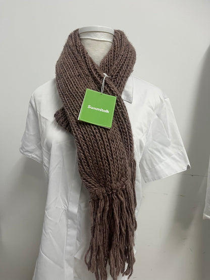 【Summitalk Chunky Knit Fringe Scarf】—— Cozy Warmth & Timeless Style for Cold Days