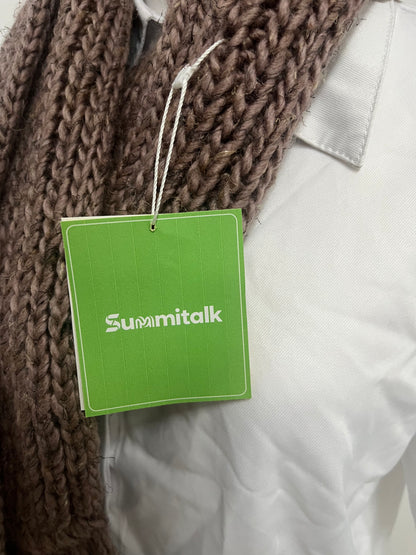 【Summitalk Chunky Knit Fringe Scarf】—— Cozy Warmth & Timeless Style for Cold Days