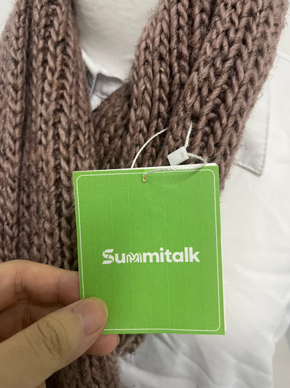 【Summitalk Chunky Knit Fringe Scarf】—— Cozy Warmth & Timeless Style for Cold Days