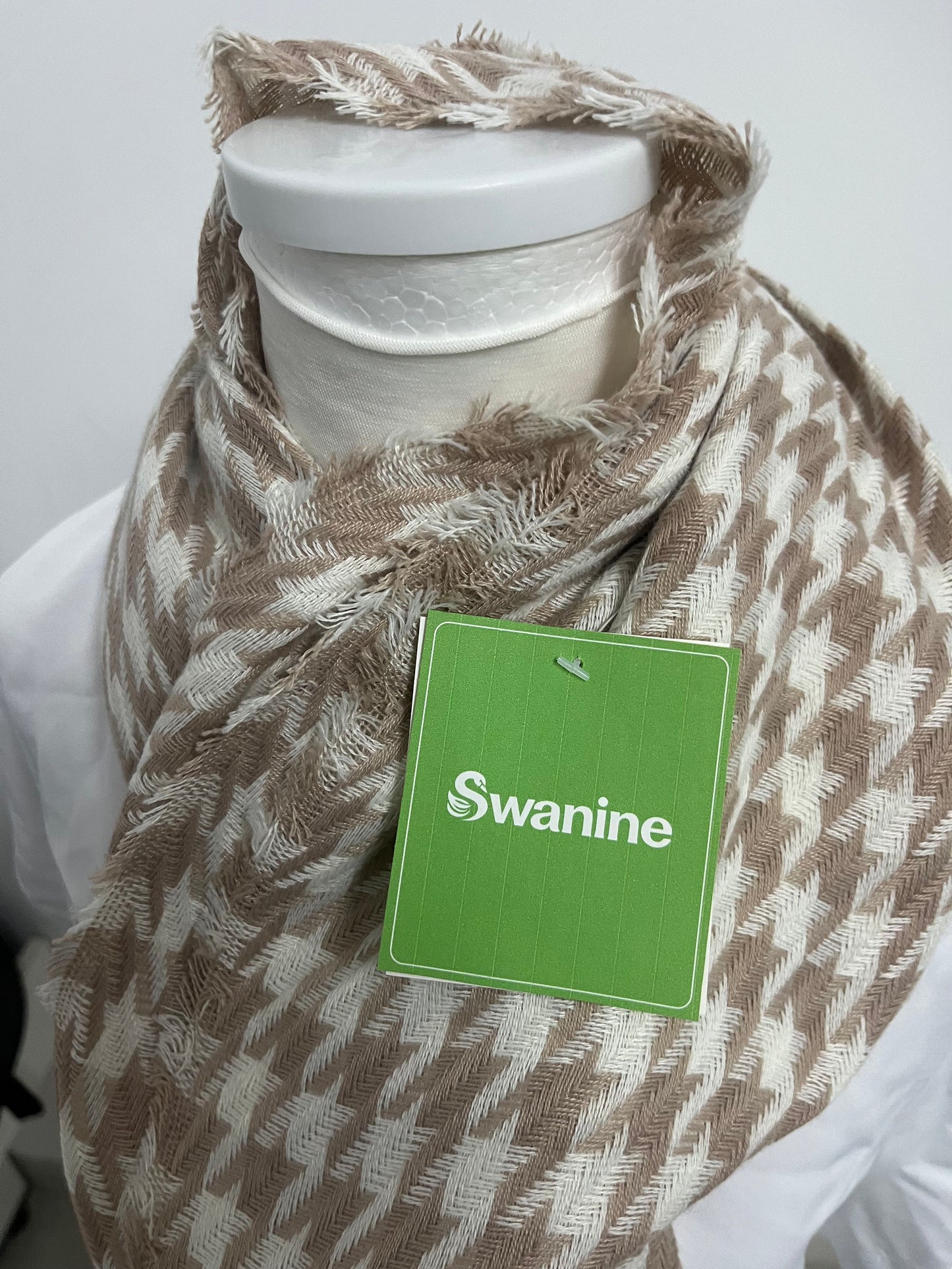 【Swanine Scarfs】—— Timeless Style & Cozy Warmth for Every Outfit