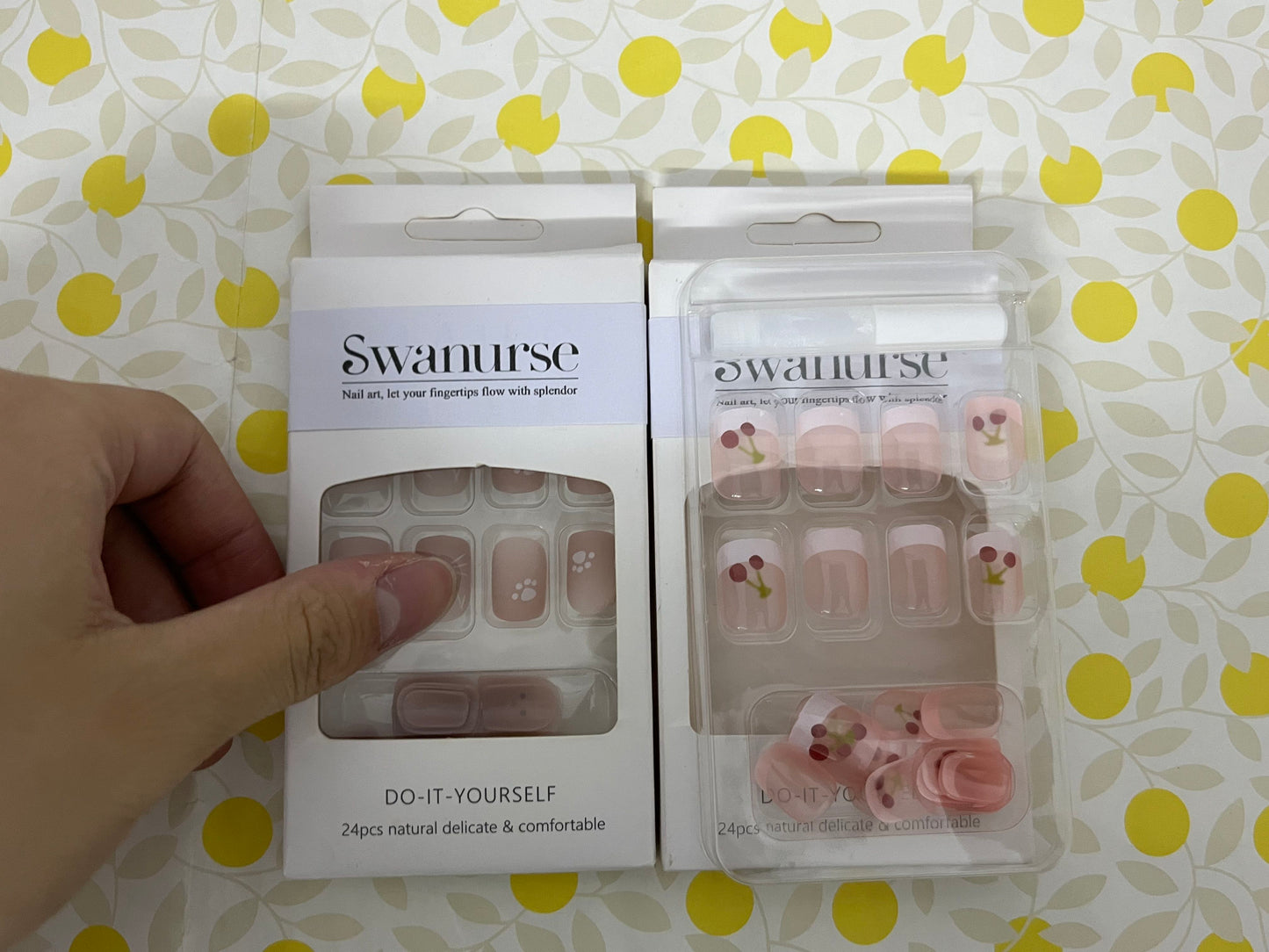Swanurse Cute Animal Artificial Fake Nails, Medium Length Press on Nails,Full Cover False Nails Kits for Women Girls