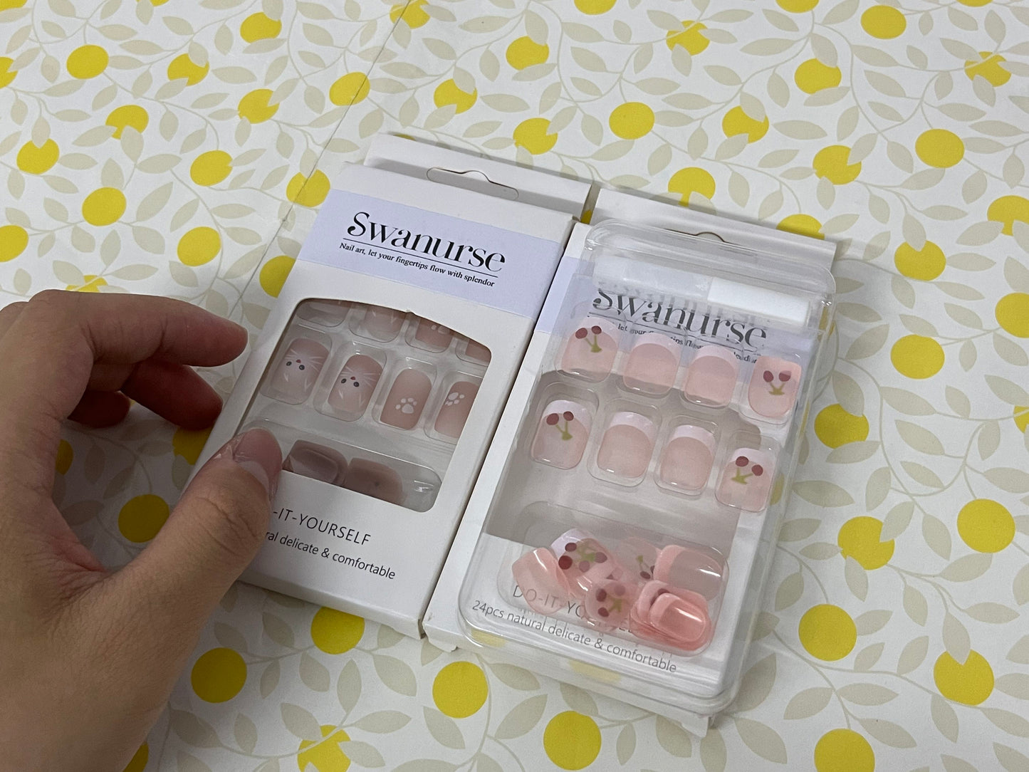 Swanurse Cute Animal Artificial Fake Nails, Medium Length Press on Nails,Full Cover False Nails Kits for Women Girls