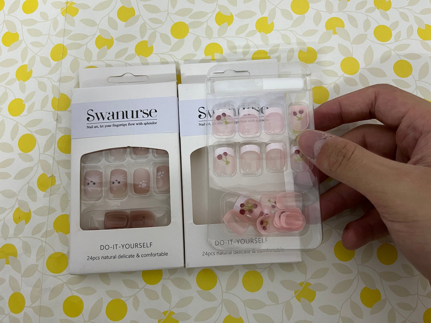 Swanurse Cute Animal Artificial Fake Nails, Medium Length Press on Nails,Full Cover False Nails Kits for Women Girls