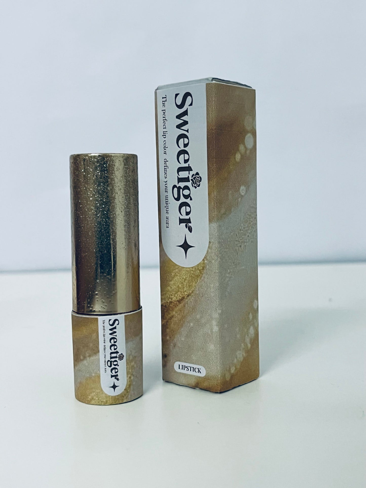 Sweetiger Lipstick Velvet Matte Lipstick High Pigmentation Long-Lasting Rich Color A Personality Shaper for Lip Aura