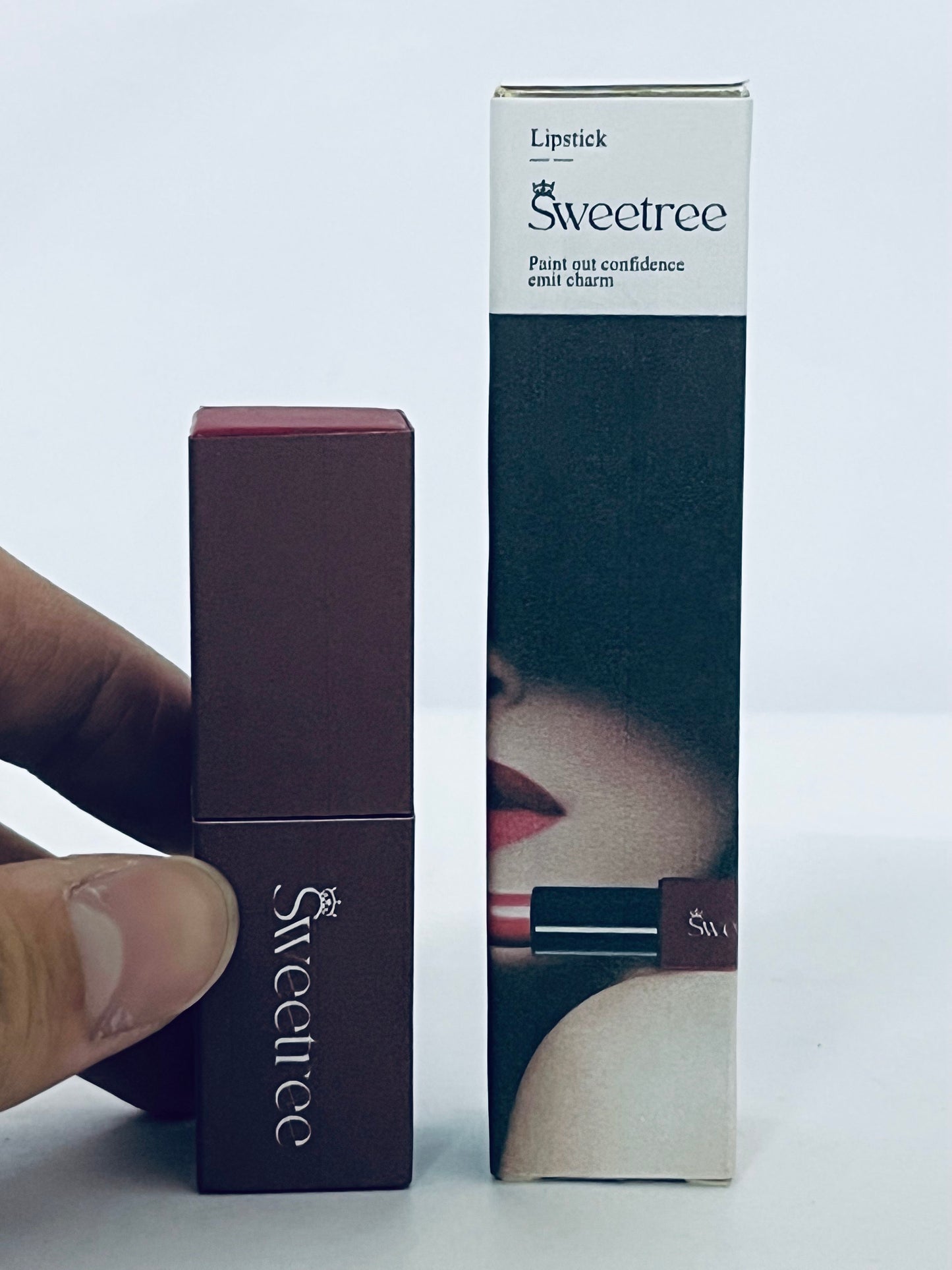 Sweetree Intense Care Lipstick - a hypoallergenic, gluten free, caring formula, with active and moisturizing ingredients. 