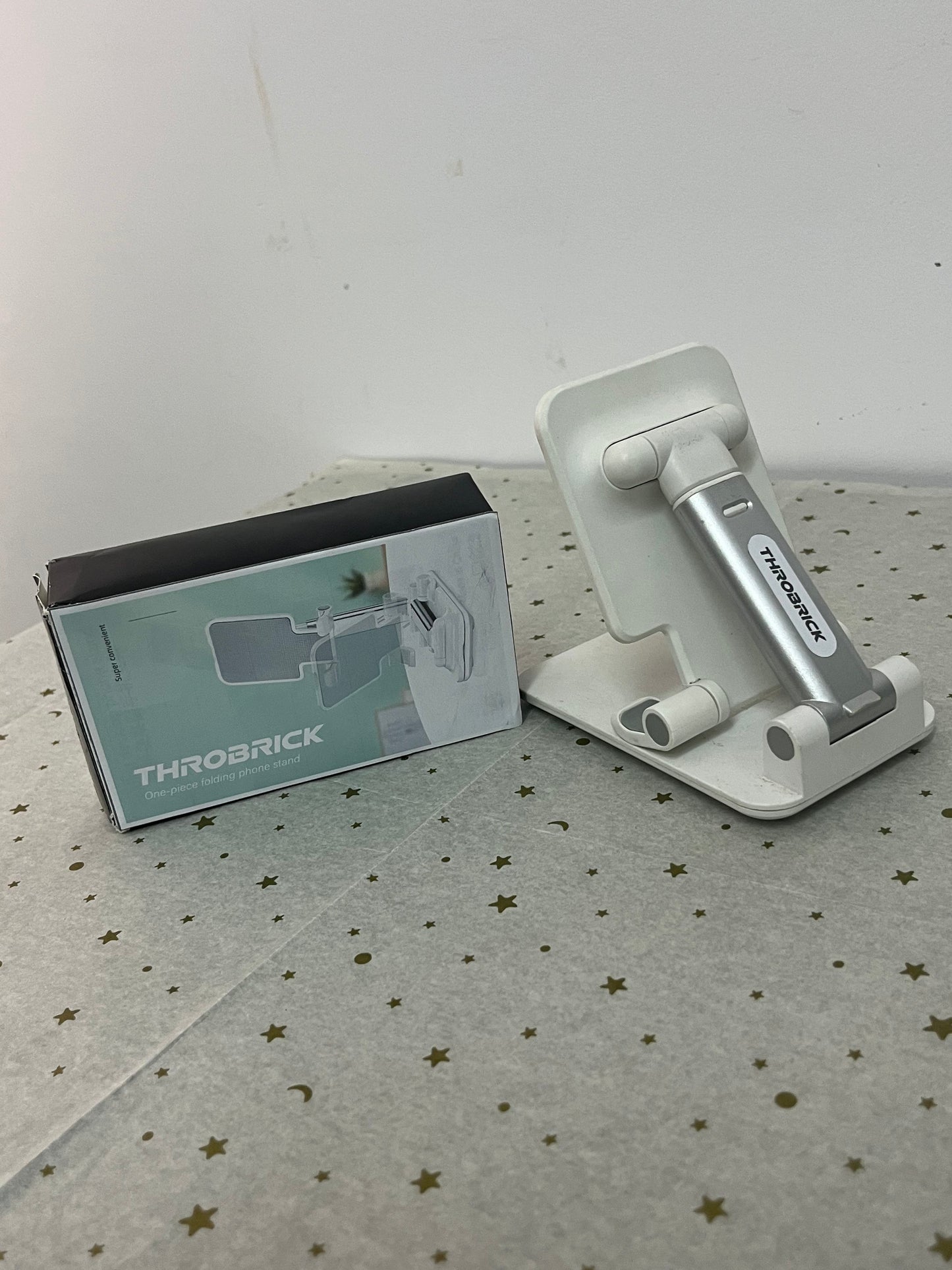 THROBRICK Universal Smartphone Mount Holder. Rotates 360° for Vertical & Horizontal Adjustments. Secure Grip for All Phones