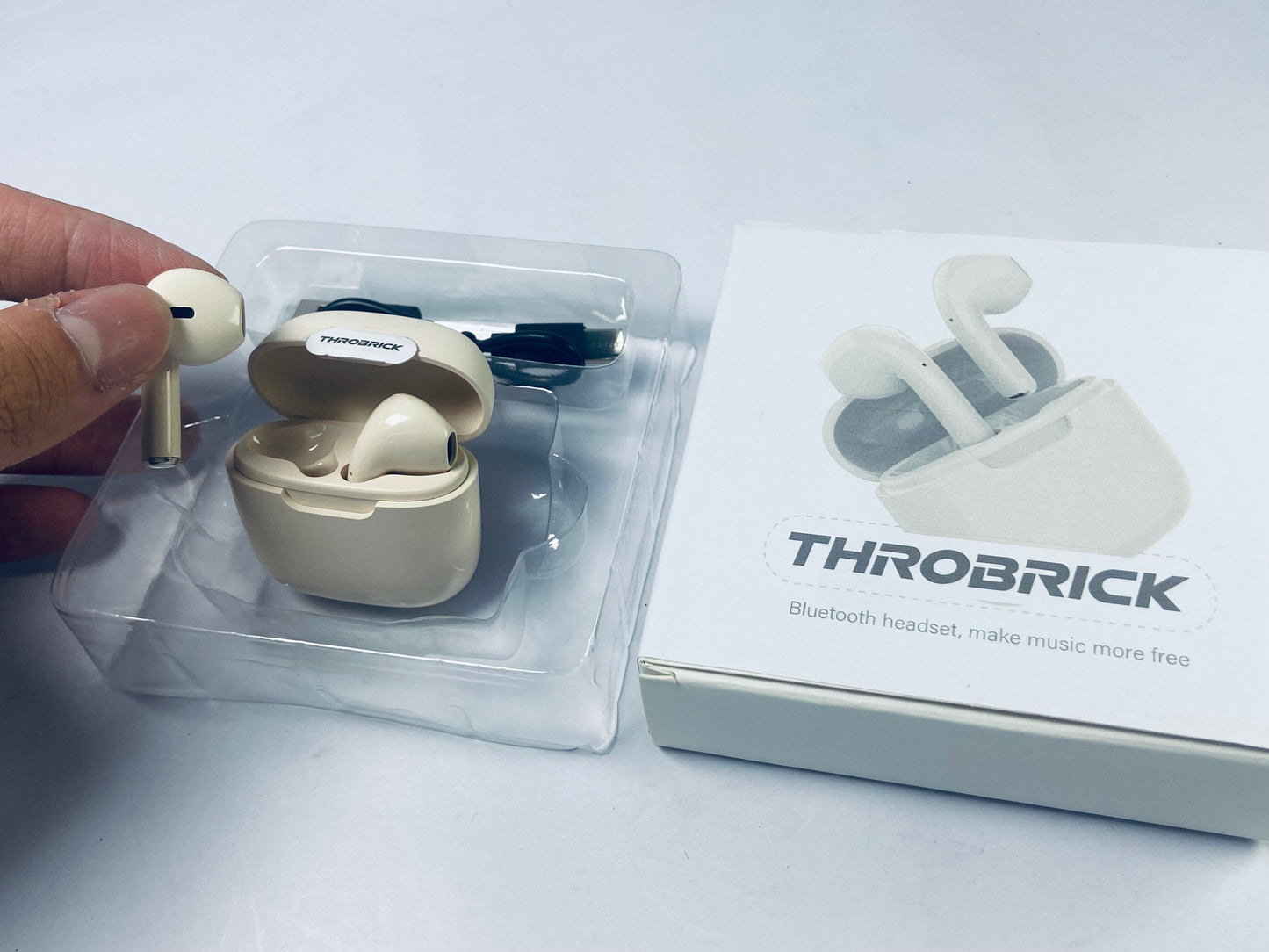 THROBRICK Wireless Earbuds, Lightweight Bluetooth Earbuds with 48 Hours Playtime, in-Ear Fit Earphones, Hands-Free Calls with AI for iPhone, Android, Pad
