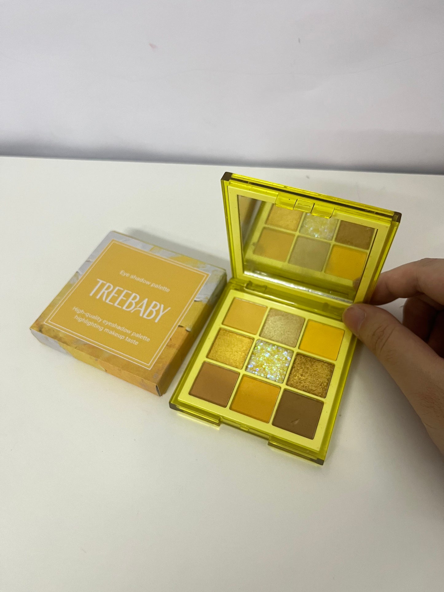 TREEBABY Gilded Warm Yellow 9-Color Eyeshadow Palette Versatile Item for Atmosphere Eye Makeup