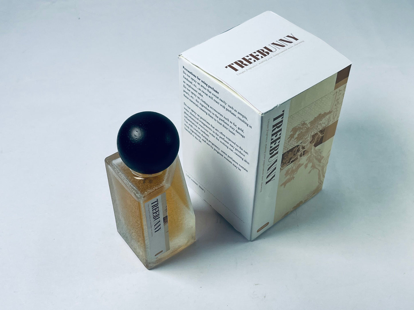 TREEBUNNY Truly Luxury Oil,Hydrating & Illuminating with Natural Shimmer,For Smooth, Glowing Skin and Long-Lasting Fragrance.