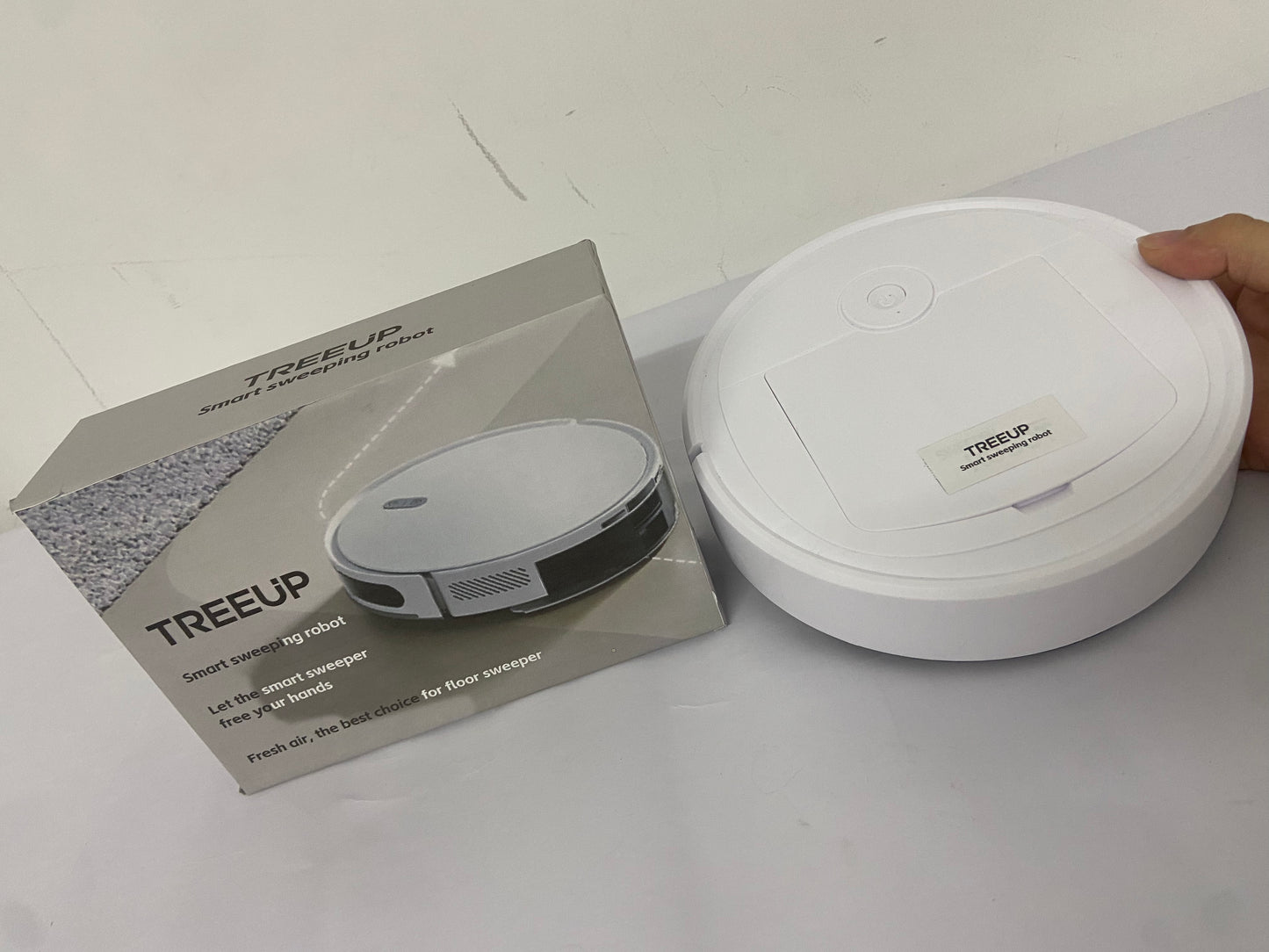 TREEUP Electric sweepers Robot Vacuum and Mop Combo, Works with 2.4G WiFi/Alexa/App/Remote Control, Schedule Cleaning, Automatic Self-Charging, Ideal for Pet Hair, Hard Floor and Carpet