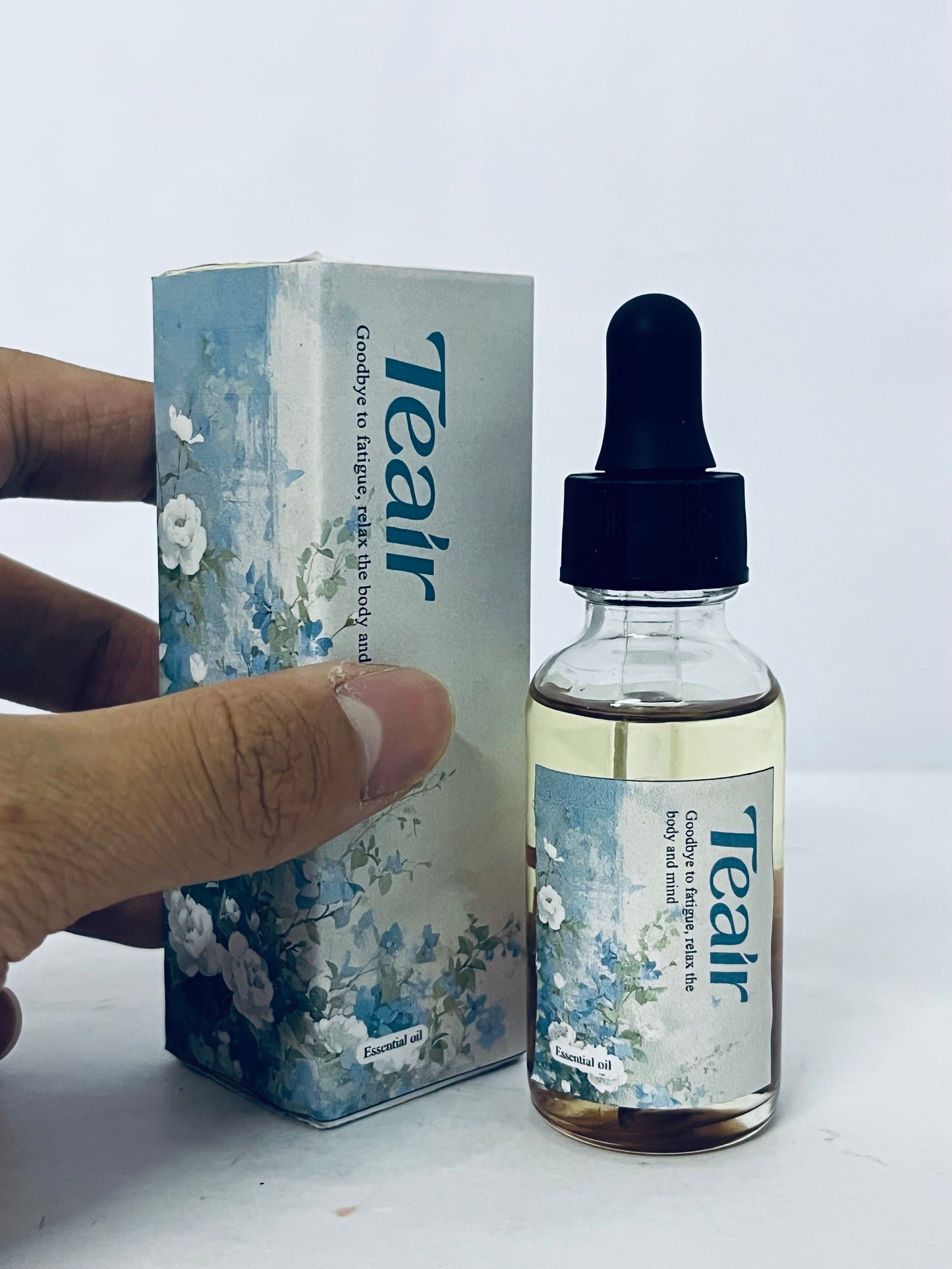 Teair Essential oils 100% All Natural Rosemary + Herbs Scalp & Hair Strengthening Oil for All Hair Types