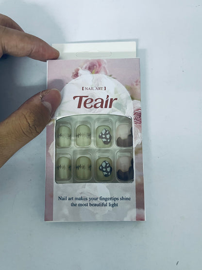 Teair False nails Fall Press on Nails Extra Short Square Fake Nails Autumn Designs False Nails Glossy Glue on Nails Brown Acrylic Nails Full Cover Small Stick on Nails for Women Nail Art Manicure 24 Pcs