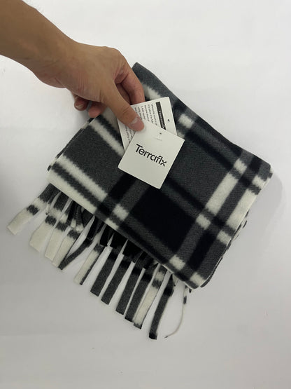 Terraflx Exquisite Mongolia Wool Scarf - Classic Plaid Design, Opulent Winter Warmth