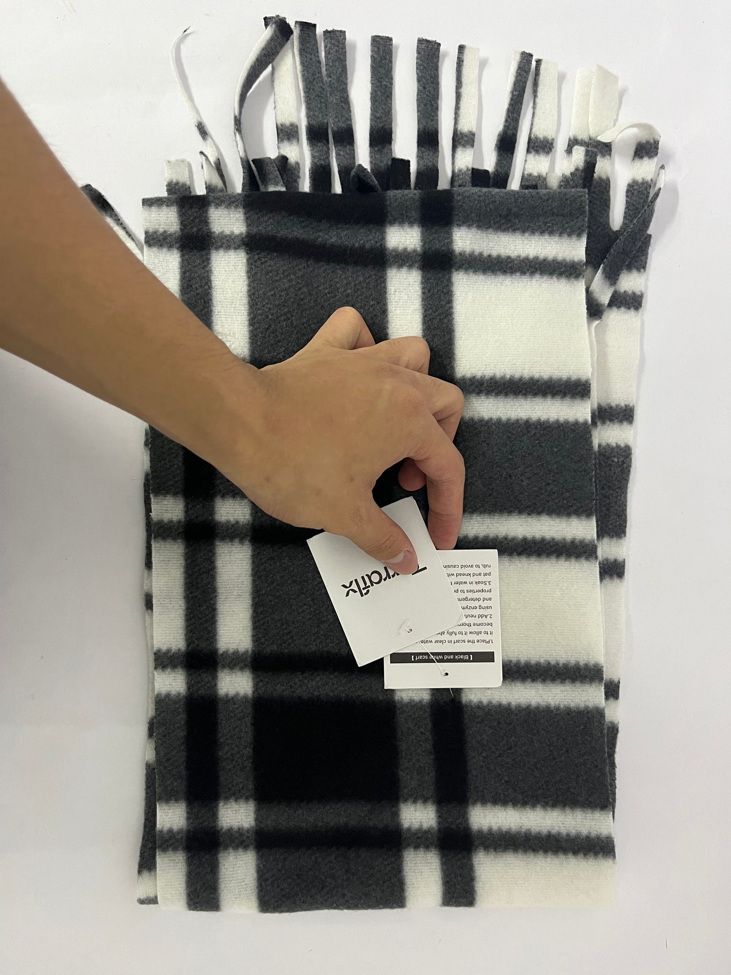Terraflx Exquisite Mongolia Wool Scarf - Classic Plaid Design, Opulent Winter Warmth