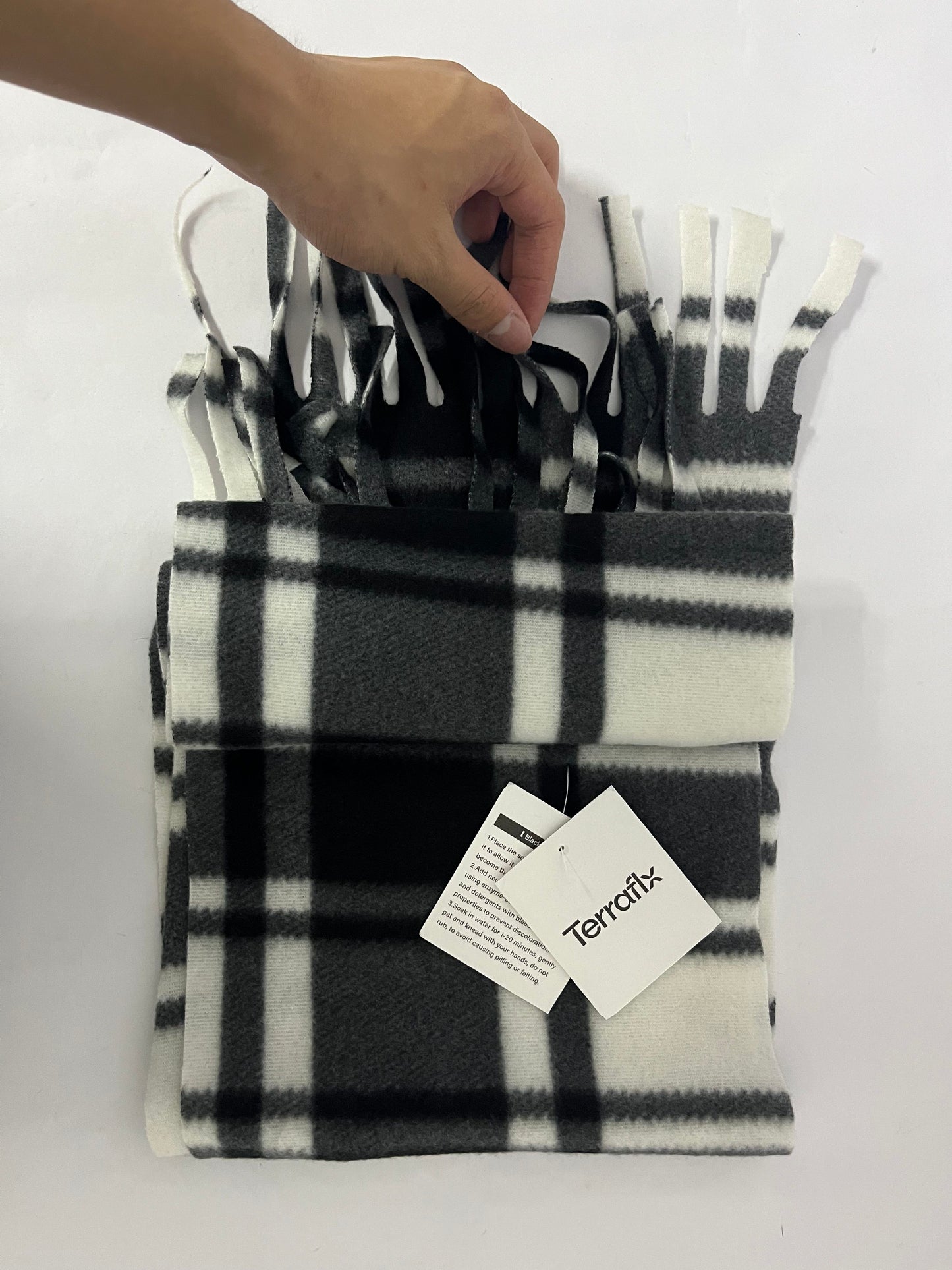 Terraflx Exquisite Mongolia Wool Scarf - Classic Plaid Design, Opulent Winter Warmth