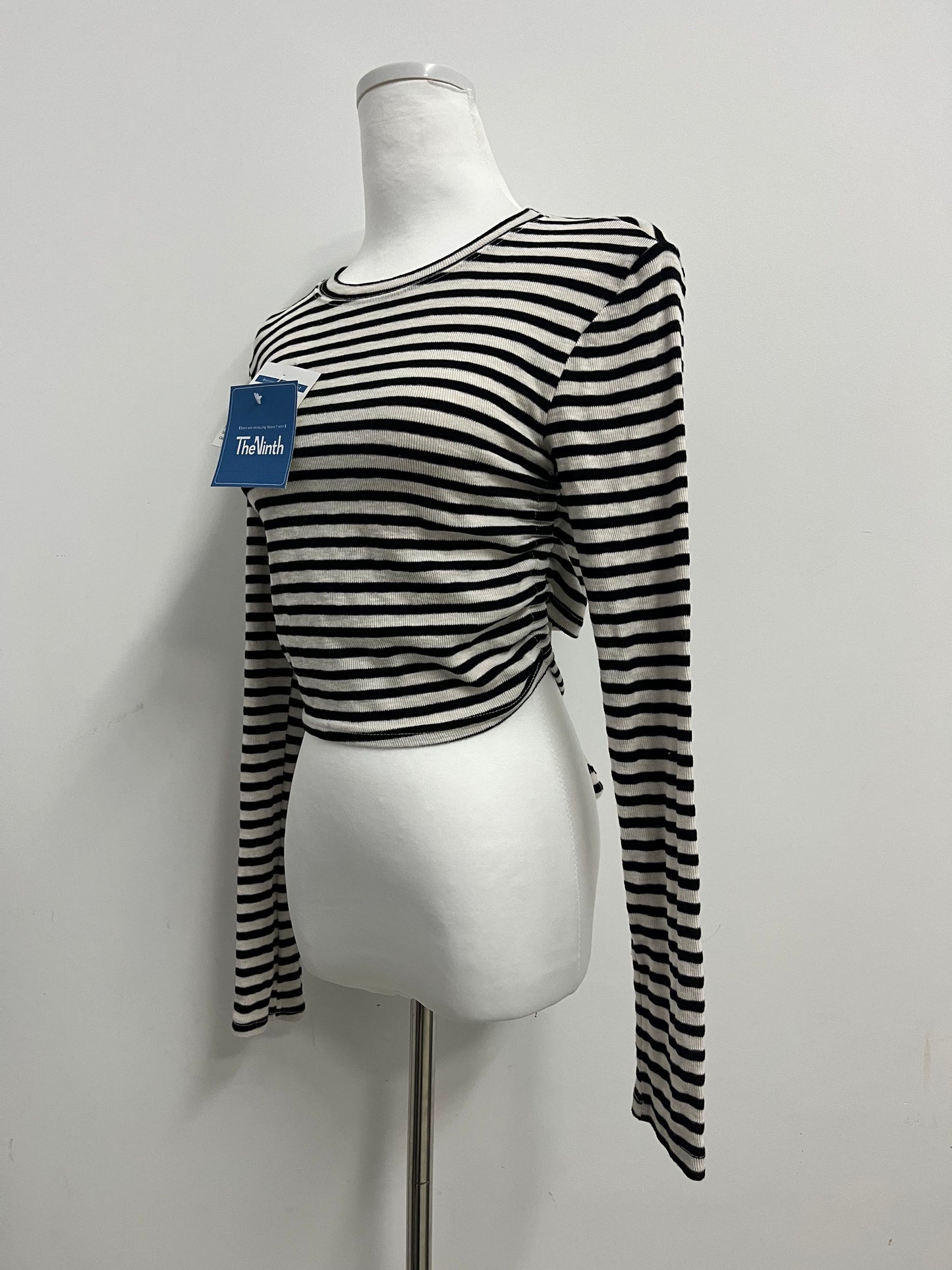 TheNinth Women's Casual Striped Tee Shirt Long Sleeve Round Neck Top