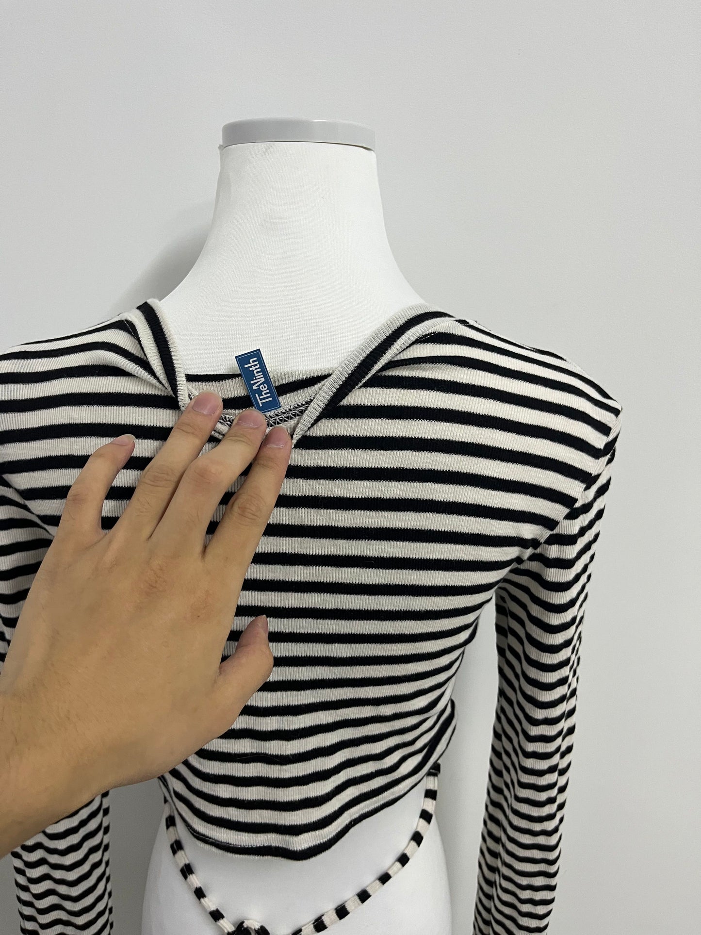 TheNinth Women's Casual Striped Tee Shirt Long Sleeve Round Neck Top