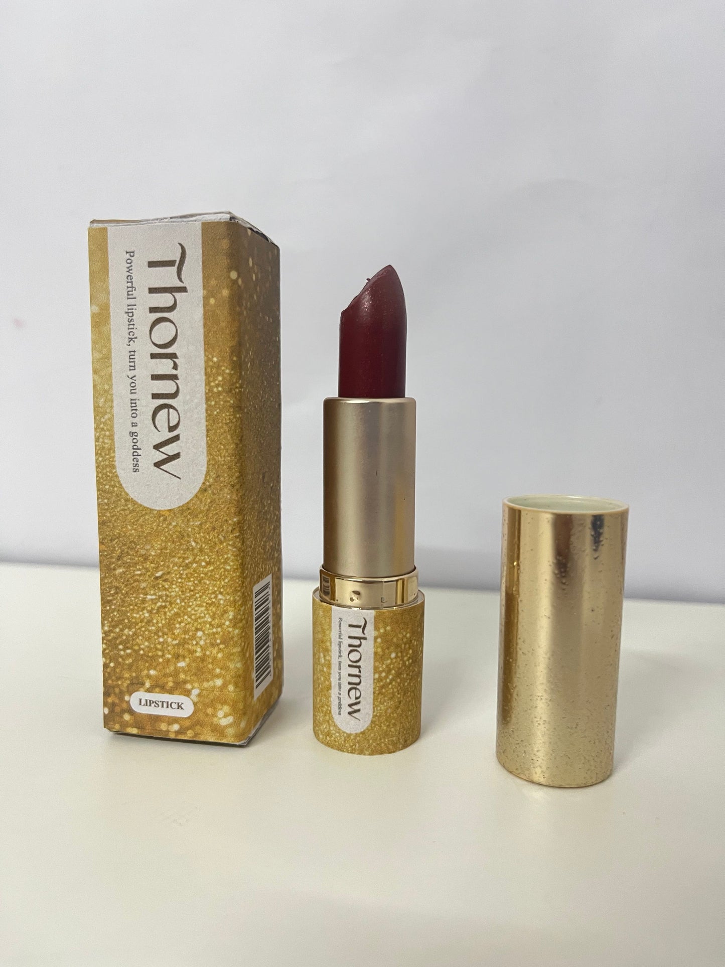 Thornew Golden Shimmer Luxury Lipstick Rich Color Payoff Long-Lasting A Luxurious Shaper of Lip Charm