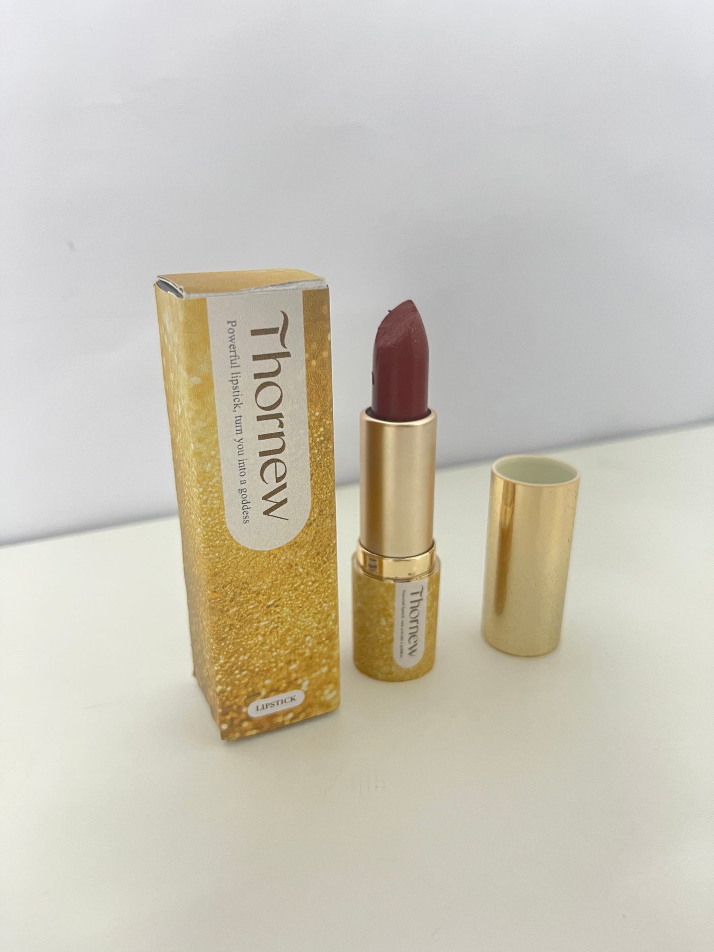 Thornew Golden Shimmer Luxury Lipstick Rich Color Payoff Long-Lasting A Luxurious Shaper of Lip Charm