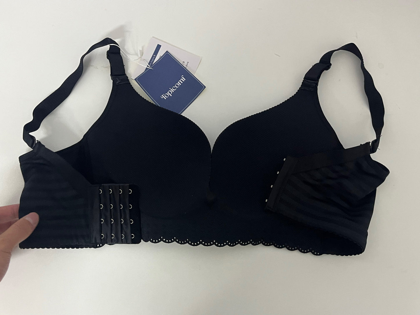 Topicomf Women's Push-Up Bra, Skin-Friendly & Breathable Fabric, Adjustable Multi-Row Buckle, Lace Trim Elegant Shaping Underwear