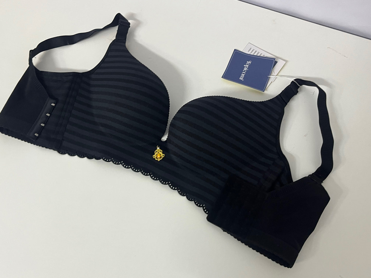 Topicomf Women's Push-Up Bra, Skin-Friendly & Breathable Fabric, Adjustable Multi-Row Buckle, Lace Trim Elegant Shaping Underwear