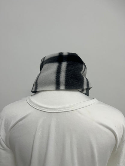 Touchic Black and White Plaid Fringe Scarf Classic Retro Warm & Skin-Friendly A Texture Highlight for Autumn and Winter Styling