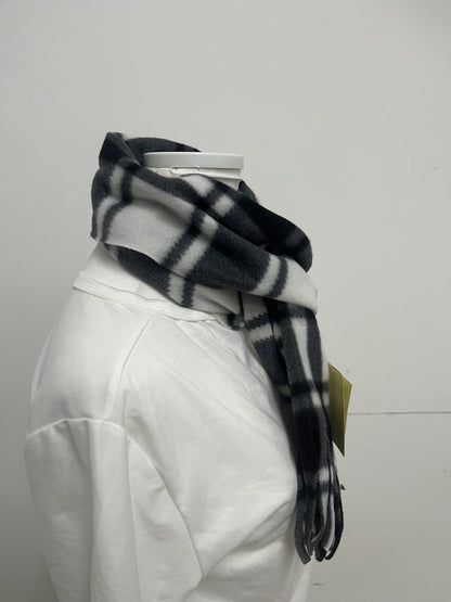 Touchic Black and White Plaid Fringe Scarf Classic Retro Warm & Skin-Friendly A Texture Highlight for Autumn and Winter Styling