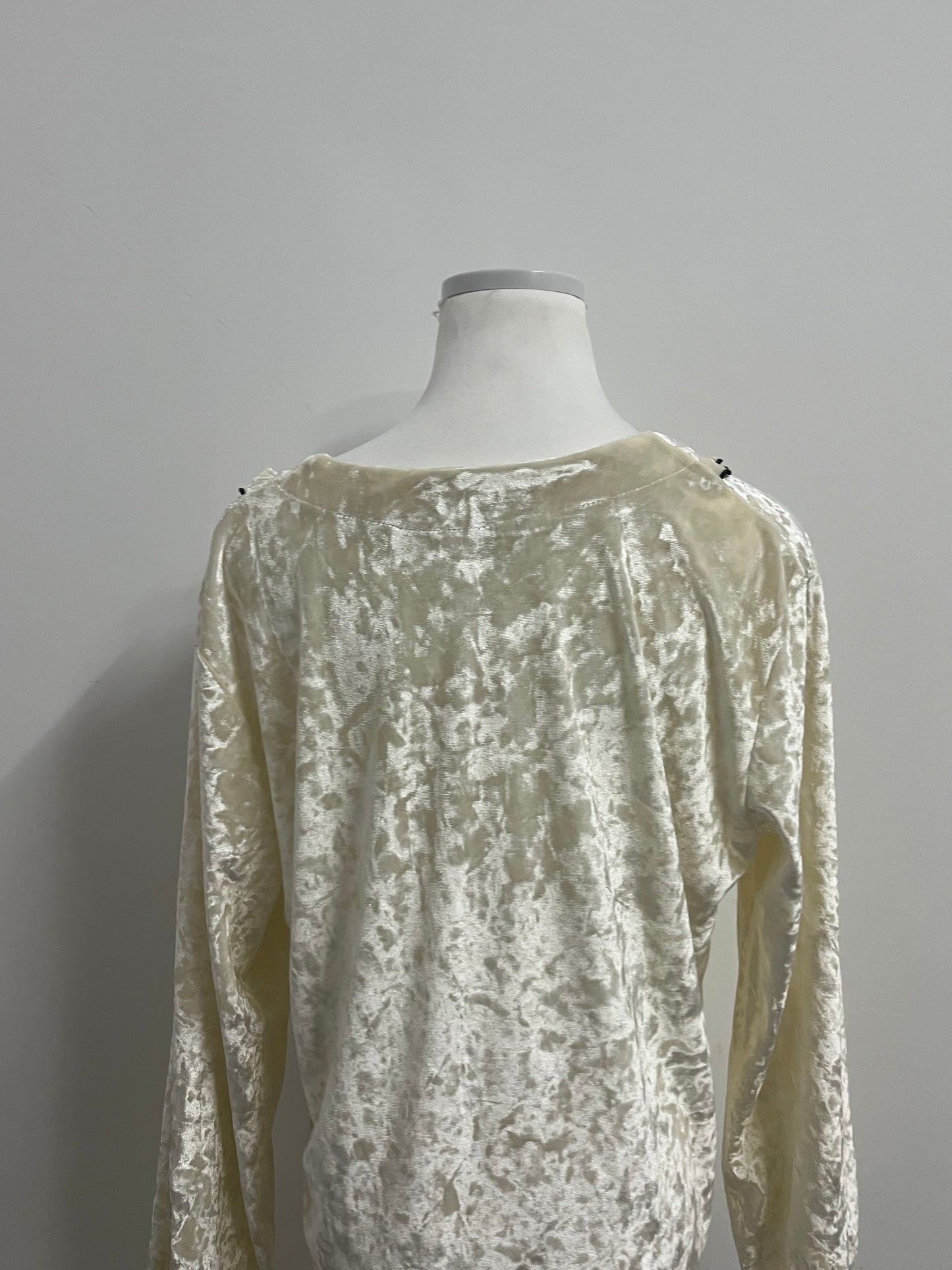 Traveluck Light Yellow Women’s  Sleepwear - Ruffled Collar Long-Sleeve Sleepwear (S/M/L)